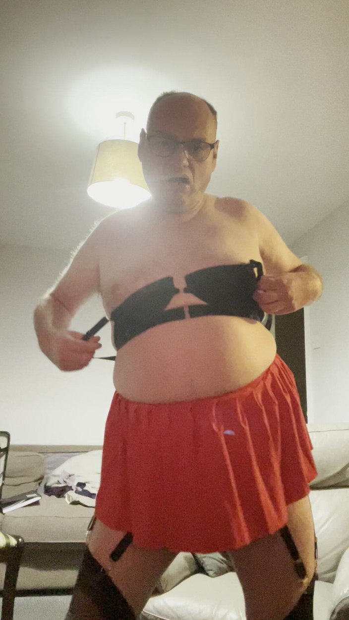 Ancient456: Julian veut tellement des gays