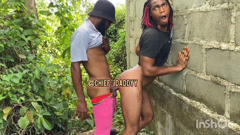 Chief_daddyy: Una scena privata tra due fidanzati