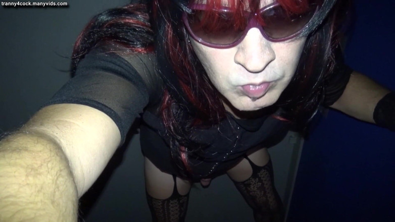 Tranny 4 cock: TV Susans ग्लोरीहोल वीर्य निकालना संकलन