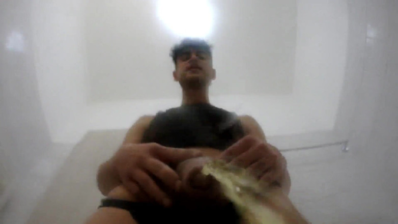 Idmir Sugary: Kencing pada lensa kamera - pov kencing
