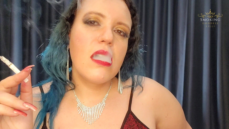 Lilli Cukierek Cox: Lilli Merokok Vs120