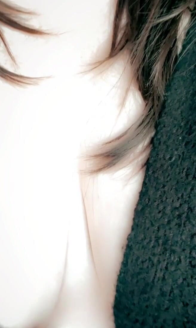 KiinkyGiirl: Dekoltem