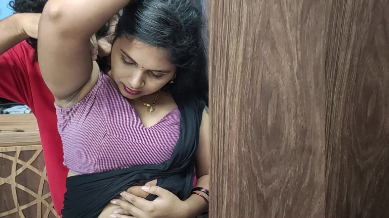 Vaigavarun45: Sex s mojí žhavou bhabhi přítelkyní v poloviční sárí