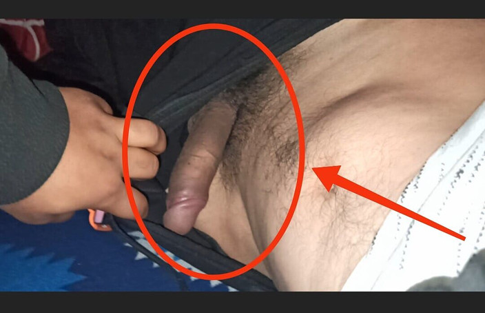 Desi__Panda: 처음으로 만지는 와우 스트레이트 친구 거유 괴물 자지