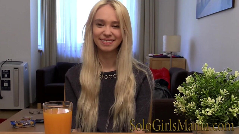 Solo girls mania: Интервью молодой девушки Arteya