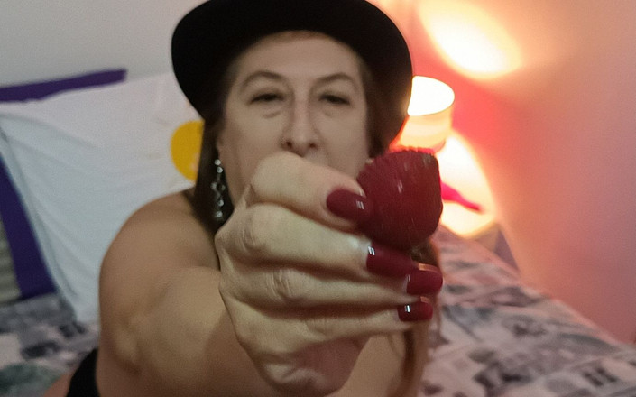 Veronica Rossi: Veronica Rossi, officielle - je joue avec une fausse bite et...