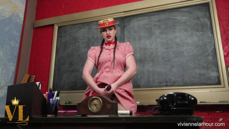Vivienne l'Amour: Vivienne L'amour - Quando boas meninas vão mal - pov safada estudante...