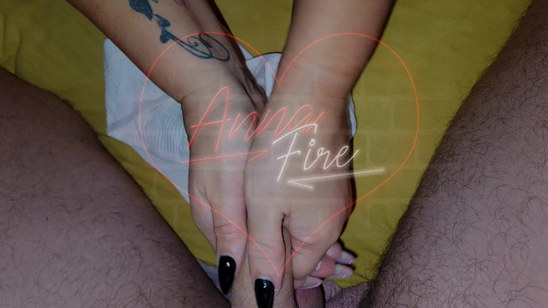 Anna Fire: Ze trok zich af met vies slipje en liet een...