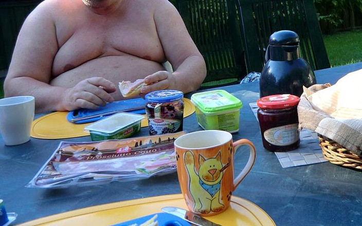 Opas Lust: Szarpanie się w moim ogrodzie.