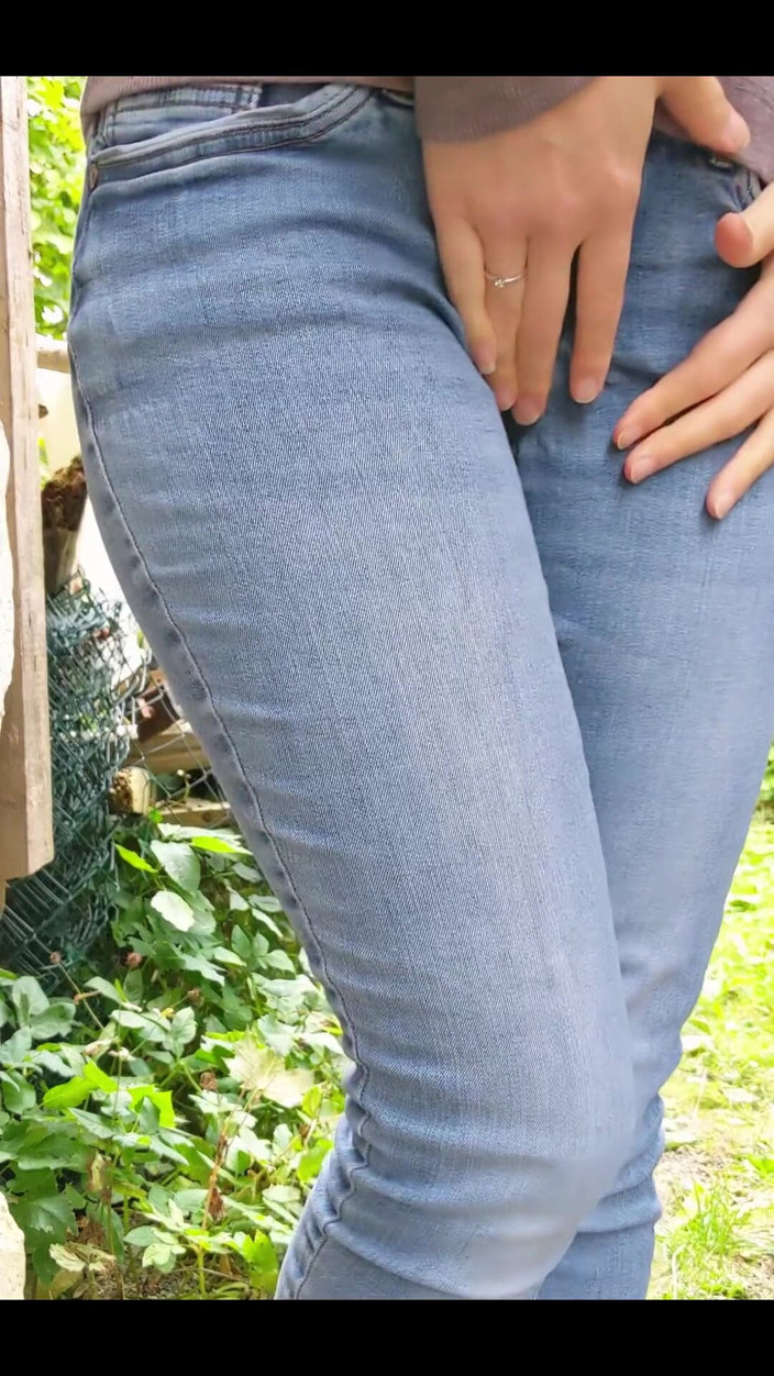 Lilux69: Xixi como um homem