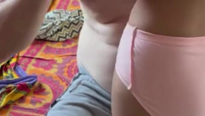 YourDickSucker: 공부하고 싶었지만 따먹히는 여대생