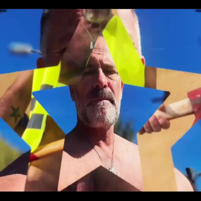 Daddybearvlc: Grazie charlie per il video fan !? Bentornata sempre ragazzi!! Male...
