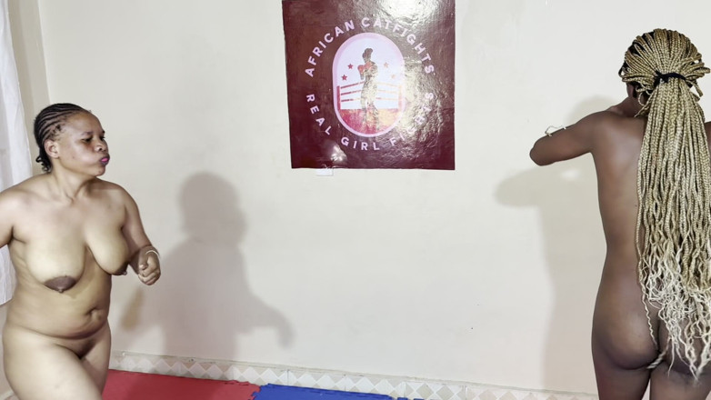 African Catfights: Ghettokampar 45: Nicca vs Triza Naken barefist Mma Catfight