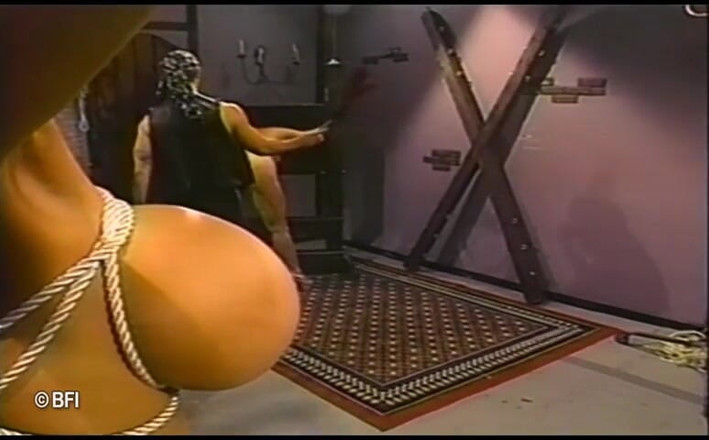Slave Seks: Penyerahan Minka
