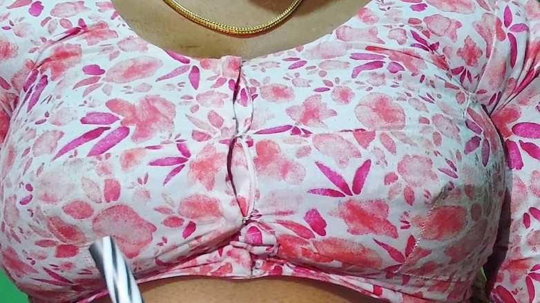 Desi Mohini: Tôi là mẹ kế của bạn