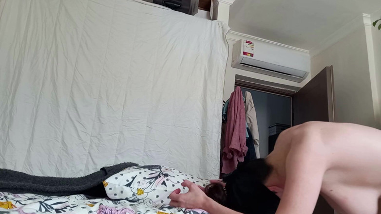 Girlnona: Máy bay bà già Nga nóng bỏng chơi ba người...