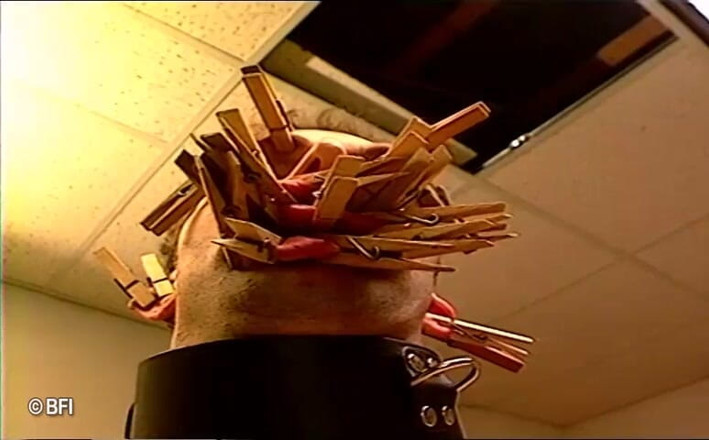 House of lords and mistresses in the spanking zone: Tratamiento de esclavos con humillación extrema parte 2