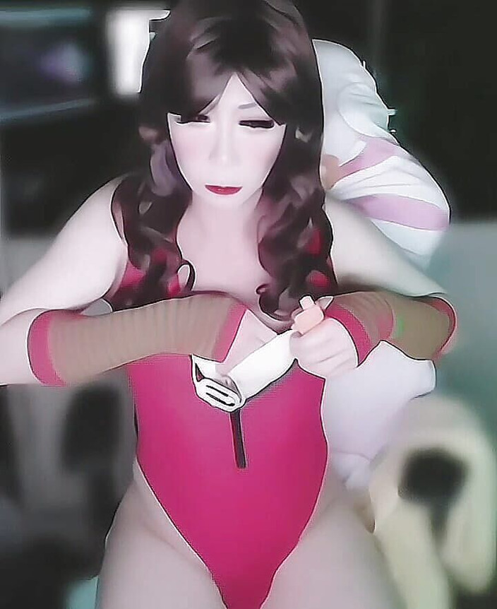Sophieyuki: Asia transgender lagi asik masturbasi sendirian