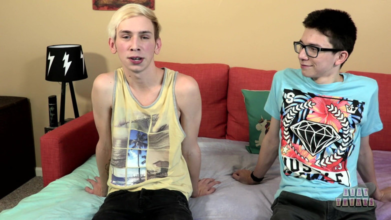Bare Twinks: Welcoming the New Blond Twink