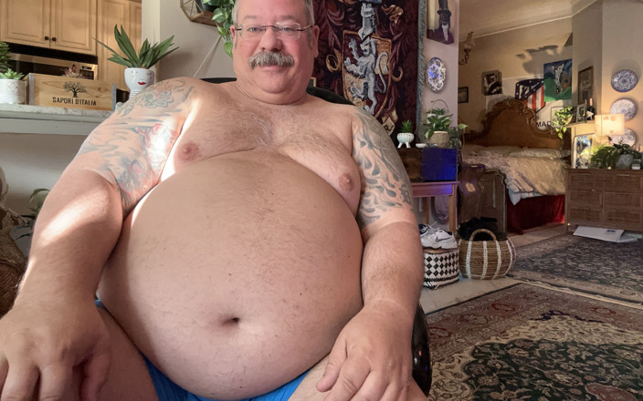 Hand-Free-Daddy-Chub: You Don't Wanna Miss Me filmando meu padrasto quando ele...