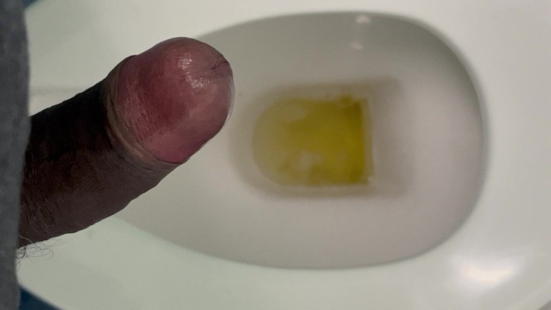 Jamaican Cock: dans les toilettes du bureau
