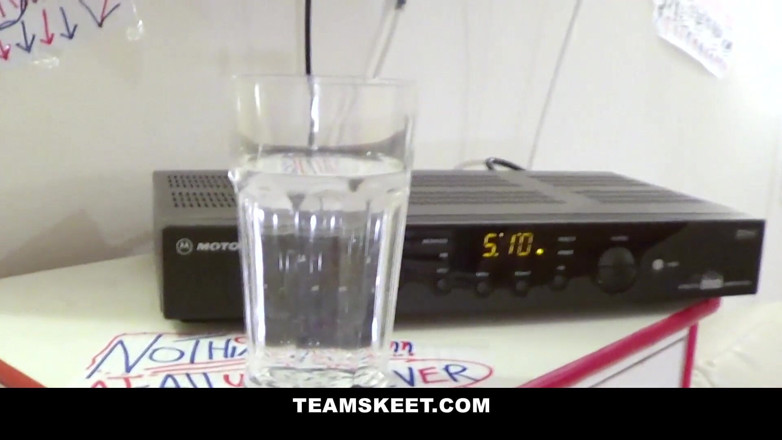 Team Skeet: Naughty blonde Roxy Lovette breaks the rules and gets fucked