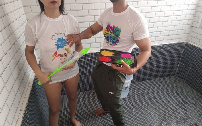 Hornycouple149: Holi-special: bruder fickte Saara anal hart, während sie holi mit...