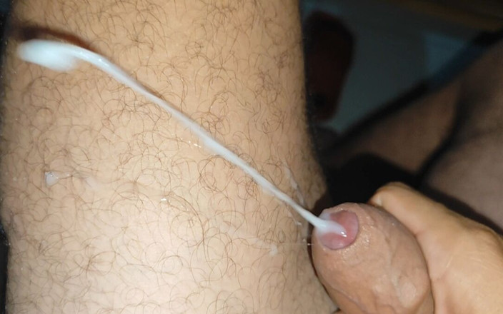 DaddyDoted: Ejaculare monstruoasă incredibilă de spermă
