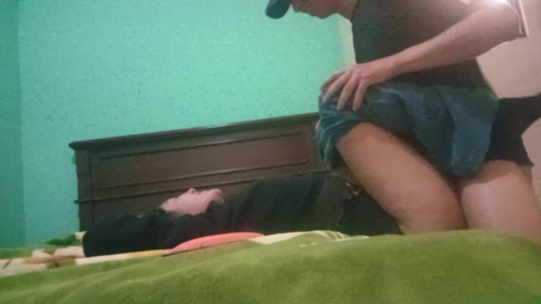 Moo DBOXXX: Meine christliche freundin liebt es, sex mit mir zu haben,...