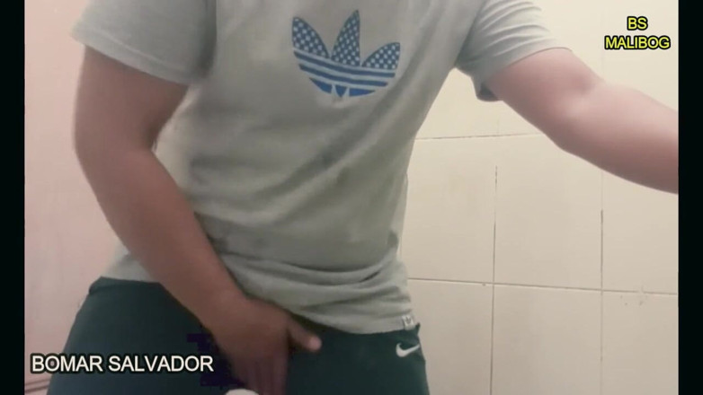 pinoy malibog: Jakol Sa Cr de tati Bomar