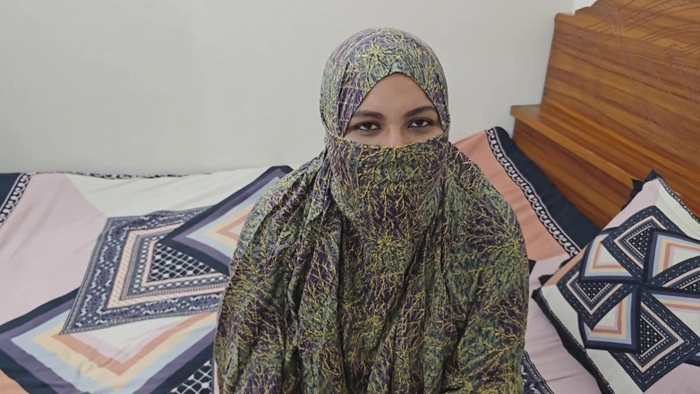 Banglavabi: I Found the Master's Wife Alone and Fucked Her. Part 01