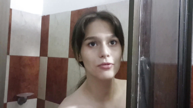 Natasxha: I Go in to Take a Shower with My Horny...