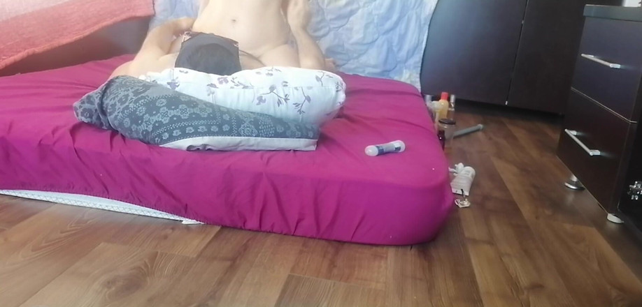 Amateur_MS: Любительська Пара Має Гарячий Секс У Спальні. Любительська Пара Розважається На Кухні.