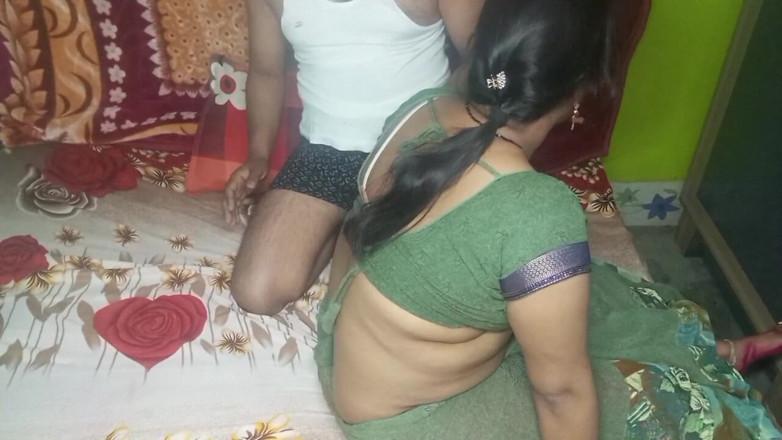 Manjushukla: Ma belle bhabhi m’a sucé le pénis.
