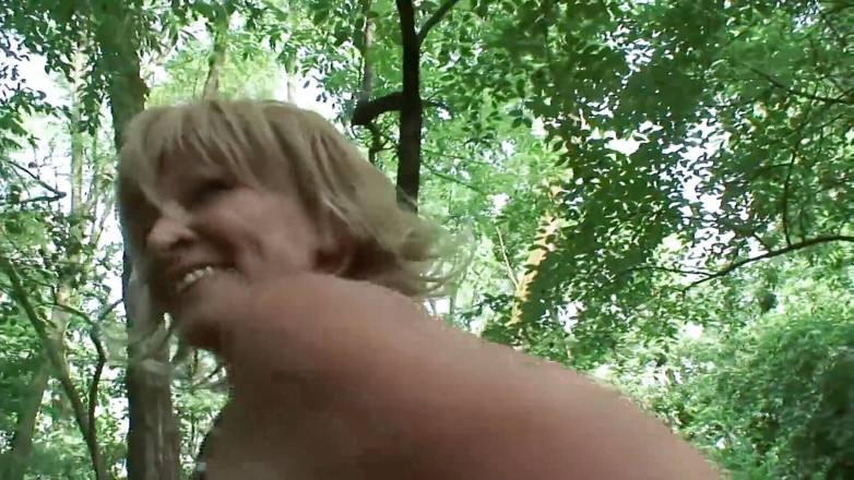 Mature Climax - 100% Mature Videos: Зрелая блондинка жестко трахается и получает сливки на ее сисечки
