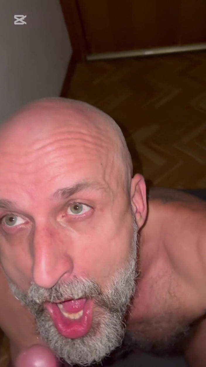 FerLuciDaddy: Schwanz zum frühstück