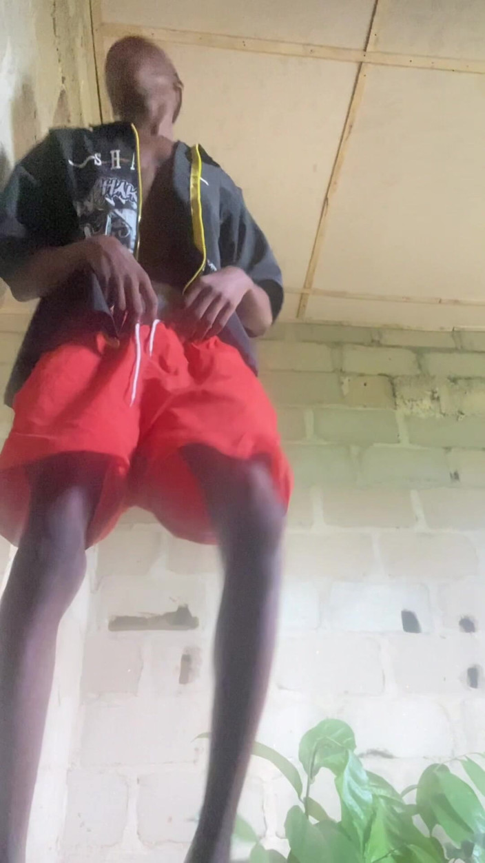 Smallmighty: Aproape tăiat cumming