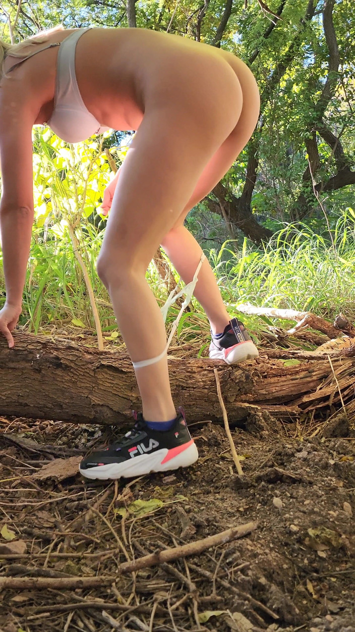 Sweet American: Outdoor-squirting