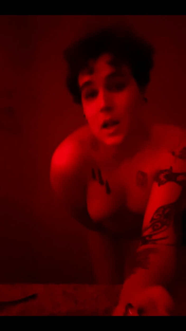 Lil Puddles: Prépare-toi à prendre une douche avec moi
