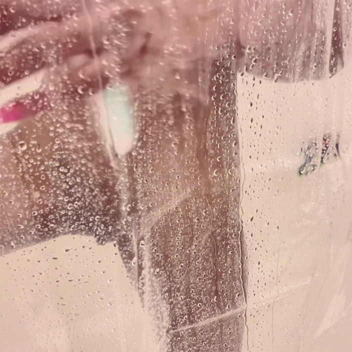 Emilycreams1: Rasieren in der dusche 2