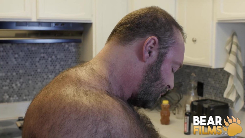 Bear Films: Bearfilms gut bestückte bären brad kalvo und kosher schwein nach...