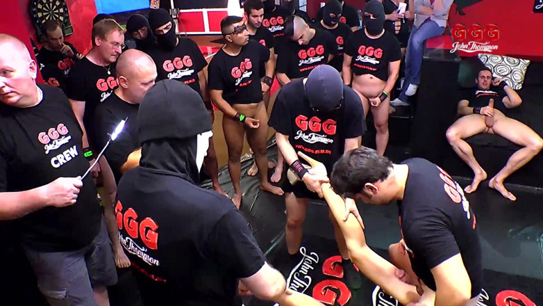 Gang Bang Germany: Ggg john thompson - Juliette Vandory und Jenny Smart ã1/4cken sich in...