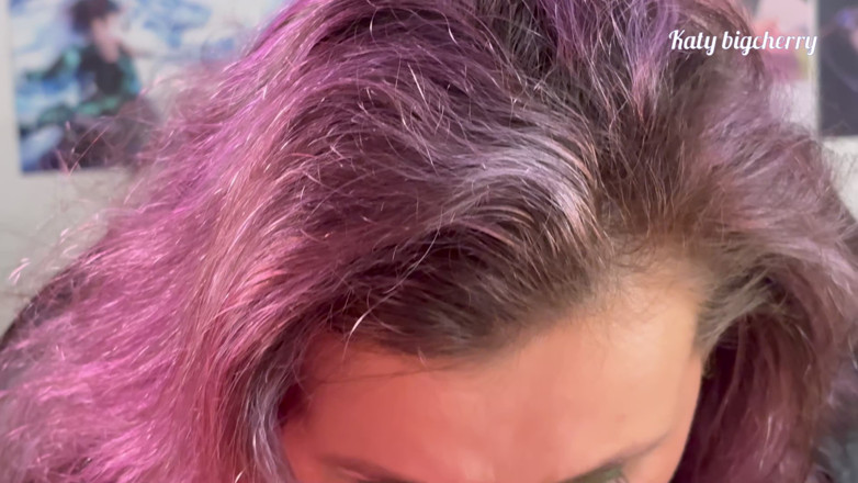 Katybigcherry: « Tu m’as vu à poil, maintenant te déshabiller ! » - belle-mère Katybigcherry Revenge