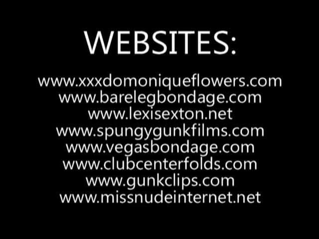 Spungy Gunk Films: Dominique, milf mit großen möpsen masturbiert auf der treppe