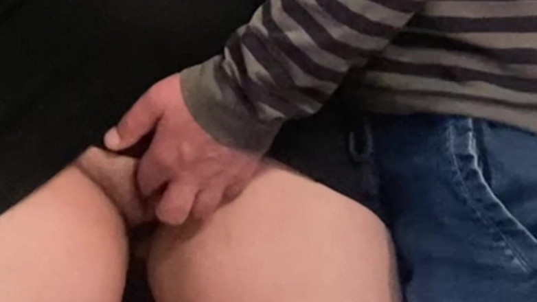 PriyaNaavya: Geile perverse fingert mädchen unter dem kleid