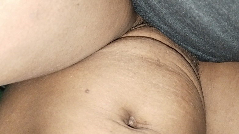 Chandan Singh: Svägerska tog min penis i hennes fitta med stor kärlek.