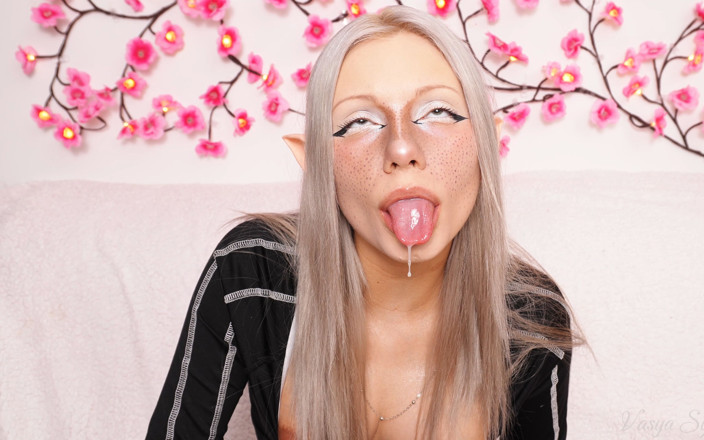 Vasya Sylvia: Divulya-sweet lui remplit la bouche de - grand !