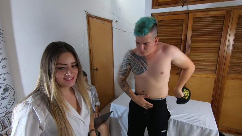 Sara Blonde: Трахаю мою пациентку GG B