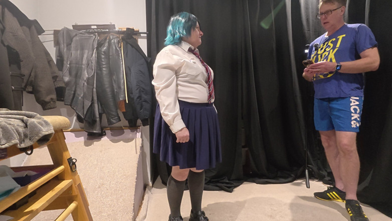 The Izars: Prof, salope coquine et vibromasseur lovenese secret, partie 1