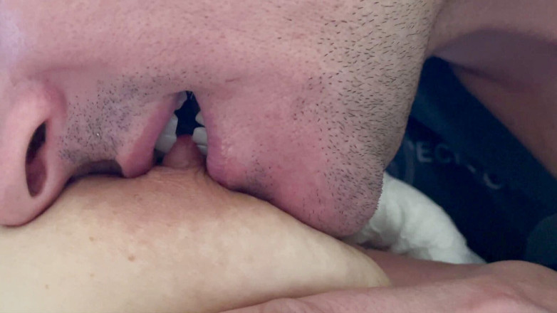 Anna Booty: Er nagte meine nippel